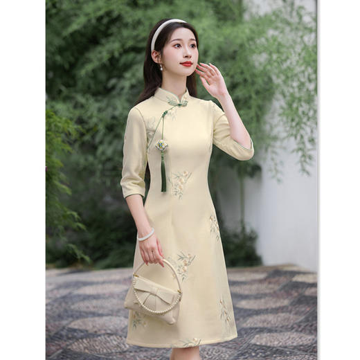 时尚改良年轻少女A版旗袍连衣裙 2024秋新款麂皮绒绣花旗袍SYK197025 商品图0