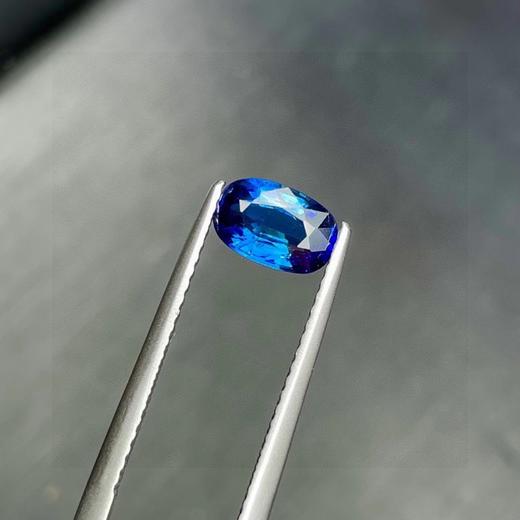1.03ct 蓝宝石裸石 商品图2