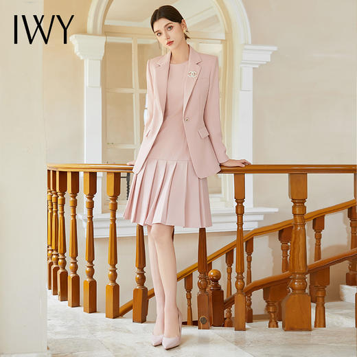 IWY/粉色西装套装时尚洋气减龄显瘦遮肉两件套连衣裙女高端西C2036+Q1188 商品图2
