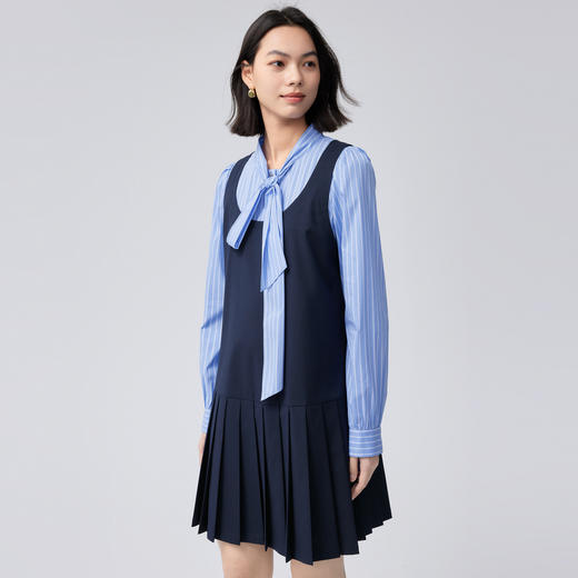 【严选】伊芙丽假两件大蝴蝶结系带领miu风连衣裙2024秋装新款学院套装1F8992561 商品图1