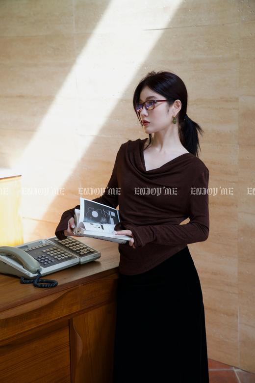 【门店同款】ENJOY秋季时光回廊荡领可一字肩上衣 159045315 商品图4