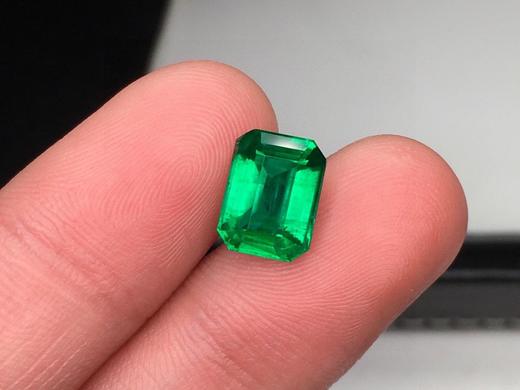 2.58ct 祖母绿裸石 商品图3