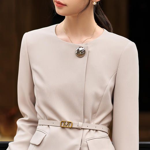 剩S/L/XL/M/XXL 米思阳2026春季新款职业短外套女高级感修身气质女神范上衣3154 商品图4