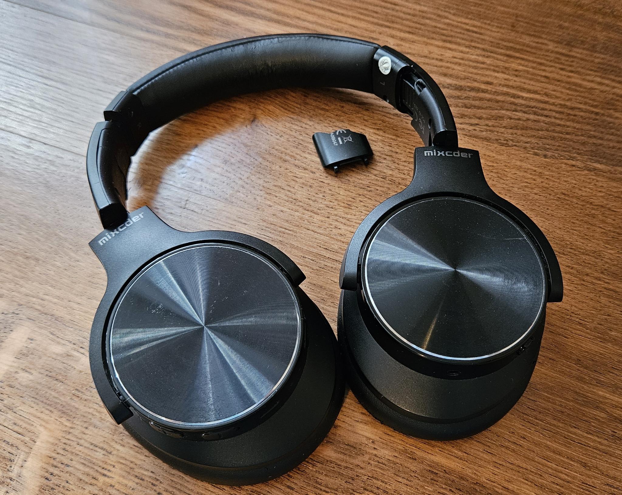 I bought it in 2021 (december).
Sound : good
bluetooth : good
noise reduction : good
case : good

One problem is the solidity of the arms : they broke a few weeks ago, both sides. See the attached pictures.
