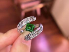 0.81ct 5.75g 祖母绿戒指