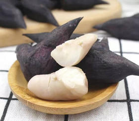 超粉的洪湖老菱角——菱角仁！菱角是秋天的健康美食，有“水中落花生”的美誉，含多种营养素，包括糖类、蛋白质、维生素C、矿物质（如钾、钙、磷、铁）等。200克/袋，一组两袋