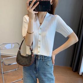 【法式V领冰丝针织开衫】哥*同款干净利落，法式海星扣，容易驾驭，无论是什么风格，都可以穿出自己的美！