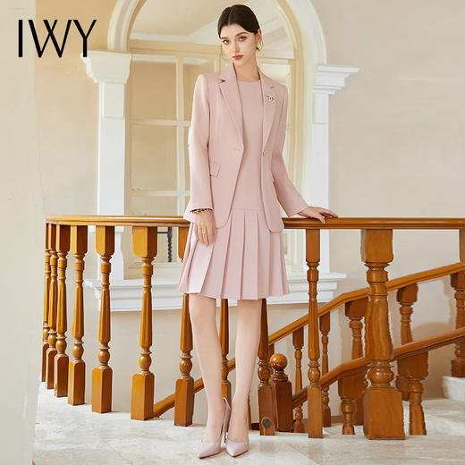 IWY/粉色西装套装时尚洋气减龄显瘦遮肉两件套连衣裙女高端西C2036+Q1188 商品图3