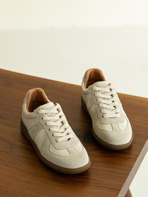 牧衣游 文艺复古舒适真皮德训鞋 古里【不支持会员折】 商品图0