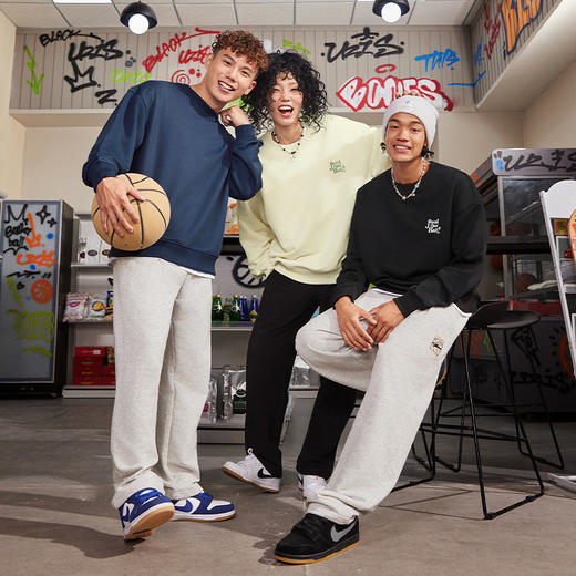 有志者UZIS 美式休闲运动卫衣男秋季篮球跑步宽松圆领套头衫[空集 商品图4