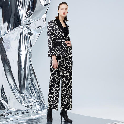 EITIE爱特爱秋季新款时尚复古印花女裤裤子7505213 商品图2