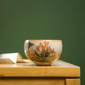 问鼎松涛彩绘哥窑浮白杯（水仙缥缈）（缺货）