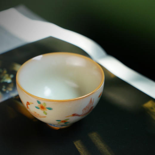 问鼎松涛彩绘哥窑沧澜杯（高洁孤傲）浮白杯（沧海鹤归）江涵杯（青绿山水）（缺货） 商品图3