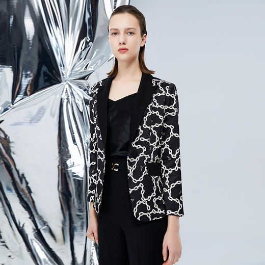 EITIE爱特爱秋季新款复古印花修身翻领一粒扣外套7503209 商品图1