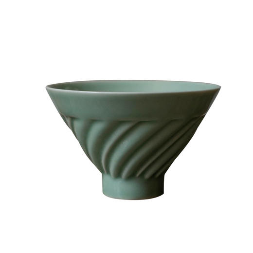 茶香记 青瓷浮雕杯-步步莲升90ml茶杯品杯莹润亮泽雕刻精细茶具 商品图4