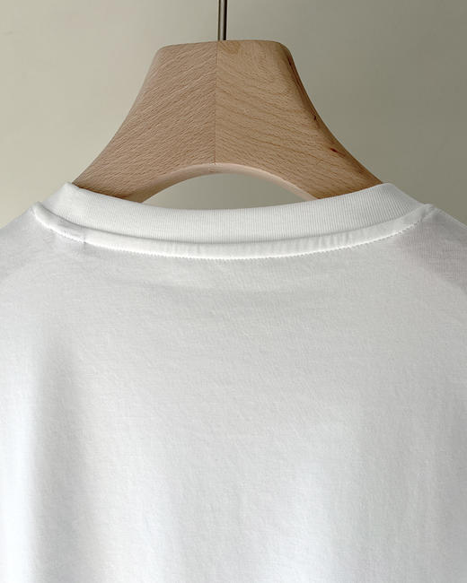 现货 THS 8.10-无  B家 情侣款 水柔棉汗布 巨巨巨柔软长袖刺绣T恤 2色 QH439 商品图14