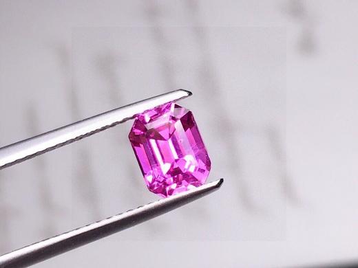 1.56ct 蓝宝石裸石 商品图0