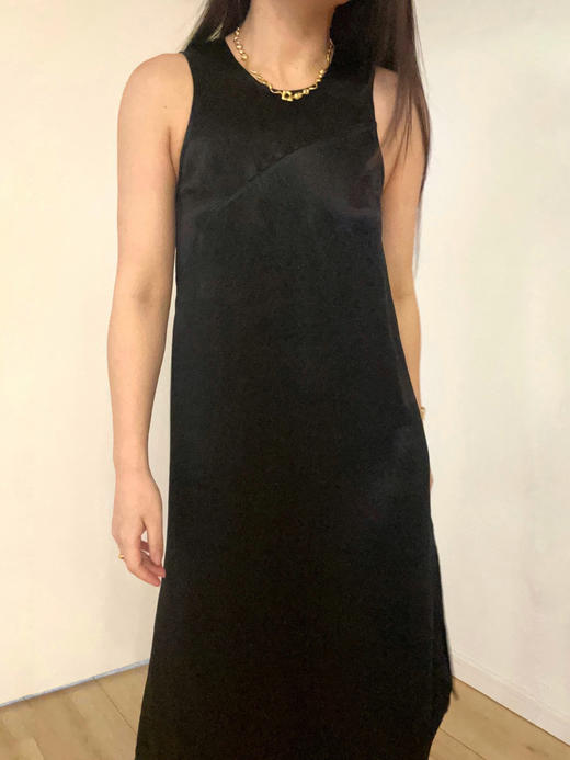 TU｜C02SS23-OP08- 无袖露背醋酸连衣裙【白WT00 / 黑BK00】 商品图3