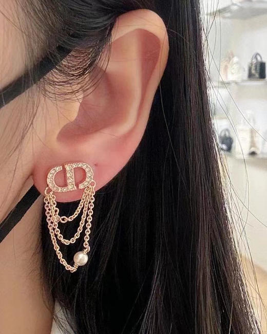 THS 8.10-无  D家 多层链条流苏耳饰 CU1229 商品图1