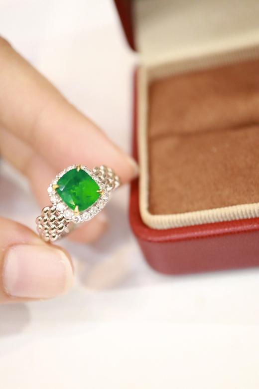 1.95ct 祖母绿戒指 商品图1