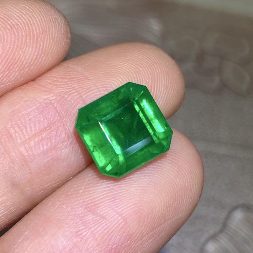3.32ct 祖母绿裸石 商品图4