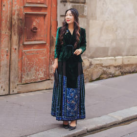 【林栖设计小店】（现货）时装周同款真丝丝绒改良马面裙2024秋季新品绣花国潮复古酒红半身裙女1943204