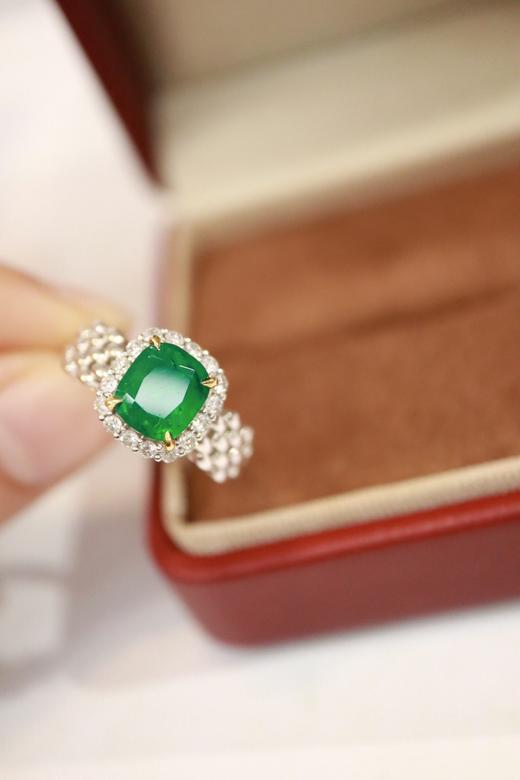 1.95ct 祖母绿戒指 商品图6