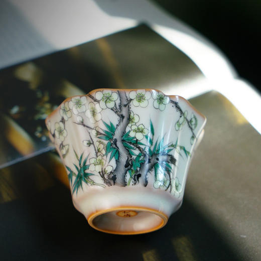 问鼎松涛彩绘哥窑沧澜杯（高洁孤傲）浮白杯（沧海鹤归）江涵杯（青绿山水）（缺货） 商品图2