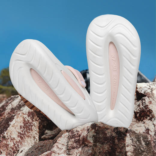 洞洞鞋女款2024新款外穿海边沙滩防滑情侣网红同款踩屎感凉拖女夏 商品图3