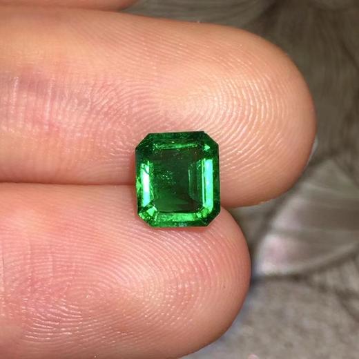 0.93ct 祖母绿裸石 商品图3