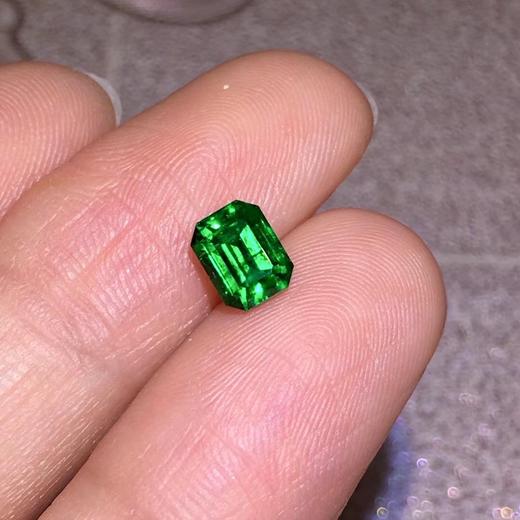 0.87ct 祖母绿裸石 商品图7