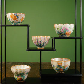 问鼎松涛彩绘哥窑瓜棱杯（瓜熟蒂落）青葵杯（玉兰蝴蝶）撷芳杯（虞美人）（缺货）