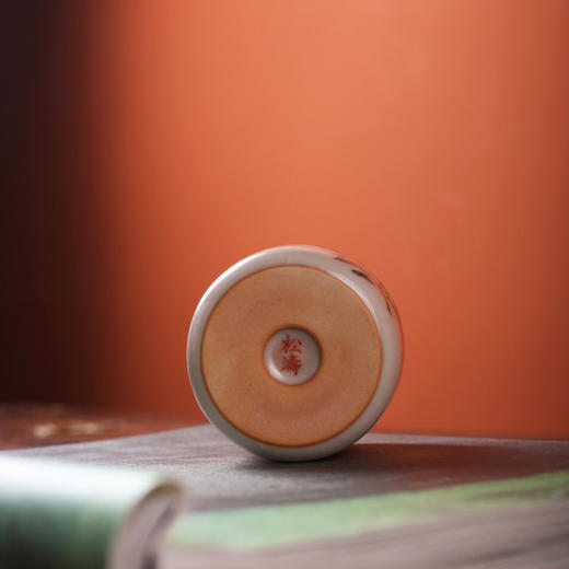 问鼎松涛彩绘哥窑游君杯（夏来花满)（缺货） 商品图4