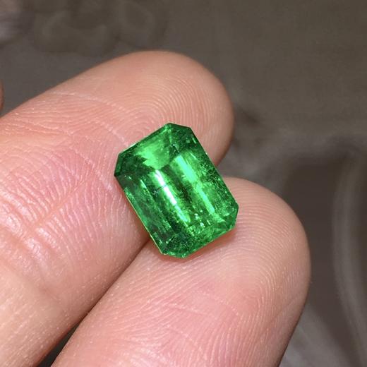 1.7ct 祖母绿裸石 商品图3