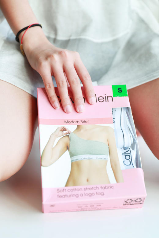 单肩带背心+提花内裤，是瑜伽套装呀。自带胸垫式运动内衣A080868 商品图12