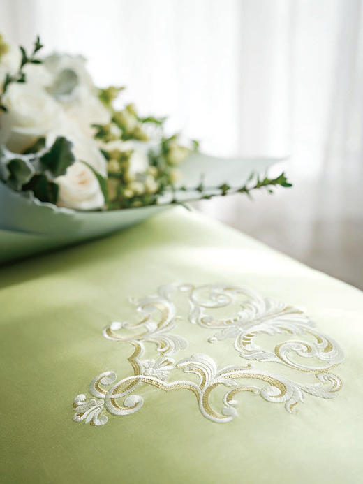 【ROYALCOVER】罗卡芙纯色浪漫洛可可风真丝丝棉刺绣四件套 欧瑞尼亚 商品图1