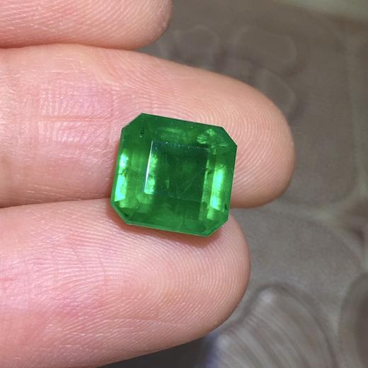 3.32ct 祖母绿裸石 商品图5