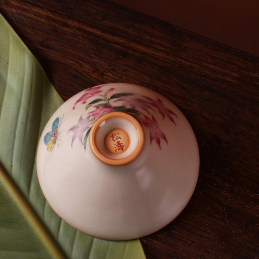 问鼎松涛彩绘哥窑斗笠杯（丛香百合）（缺货） 商品图3