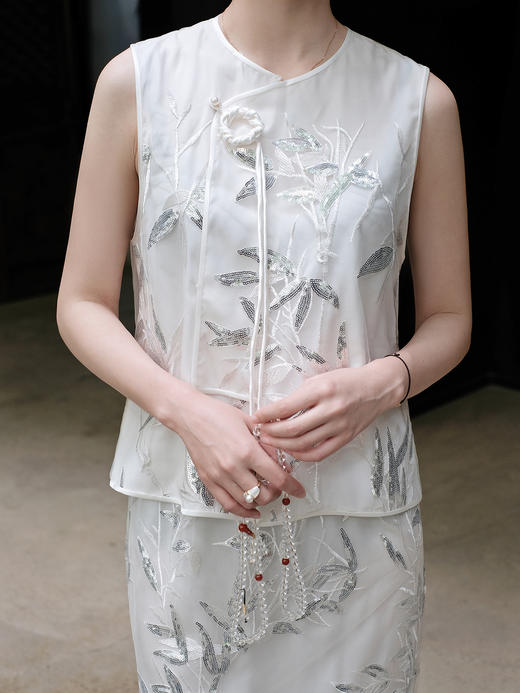 盛唐牡丹 |汉白玉色竹纹蕾丝珠片马甲&半裙套装 商品图3