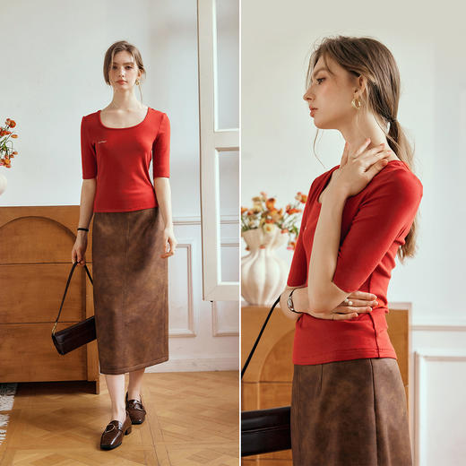 
OLrain欧芮儿刺绣圆领T恤女秋季2024新款精致气质通勤百搭打底衫 商品图1