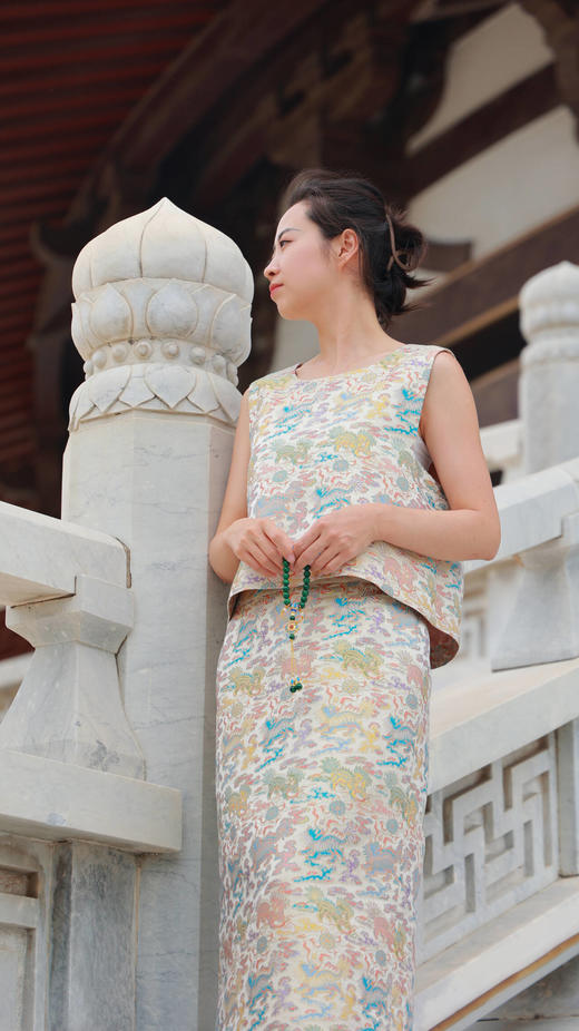 小蛟龙-套装（织金妆花-坎24704756Y-大赤+织金妆花-半裙24706757Y-大赤） 商品图4