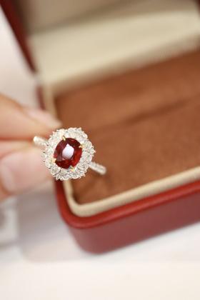 1.02ct 红宝石戒指