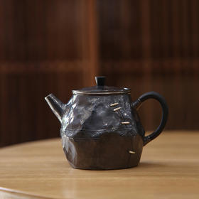问鼎银壶补丁款泡茶小茶壶（银色）   问鼎银壶补丁款泡茶小茶壶（黑色）