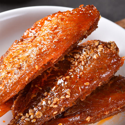 香辣剥皮鱼220g，甜辣入味、创新炒制、刺少肉多，三峡民俗风味小吃 商品图1