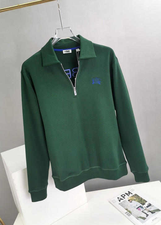 战马 2024秋季新款 马术骑士刺绣字母半拉链翻领卫衣 Z-11896 商品图3