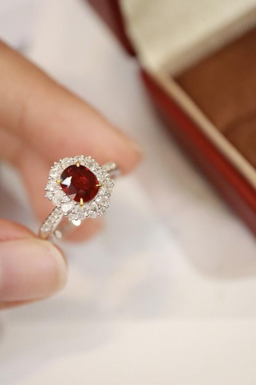 1.02ct 红宝石戒指 商品图2