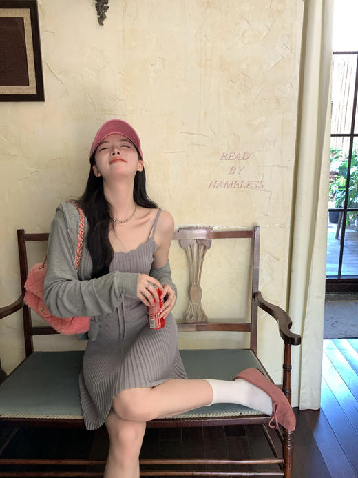 Read Nameless /灰色天丝细条套装裙 商品图0