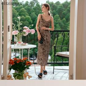 
OLrain欧芮儿法式吊带连衣裙女早秋气质高级感印花显瘦收腰长裙子