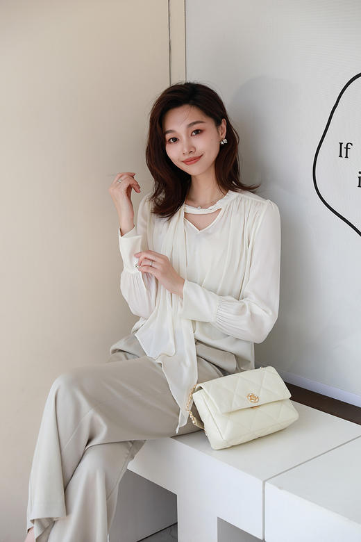 火桐hooton压褶飘带衬衫3627 商品图1