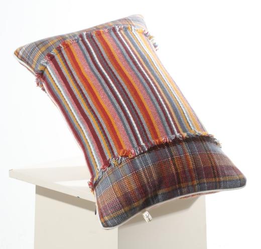 西藏萨迦羊绒针梭相拼流苏抱枕SJF95P755N 商品图1